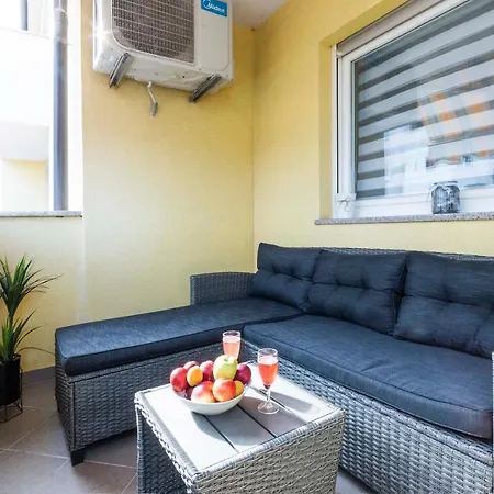 Elena Apartment Pula