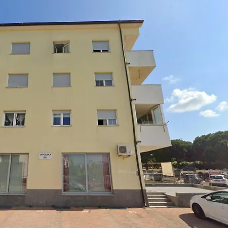 Apartment Elena *